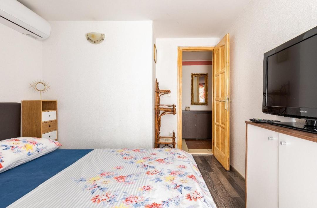 Villa Angie Old Town With Jacuzzi スプリト エクステリア 写真